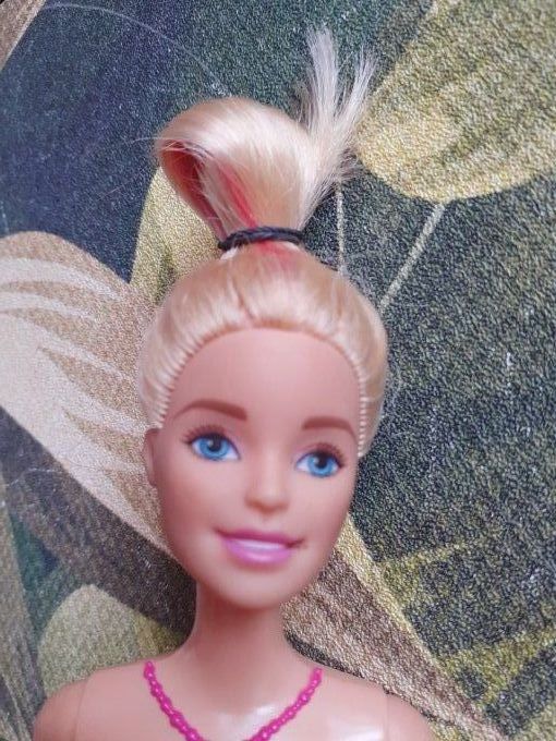 Poupée Barbie